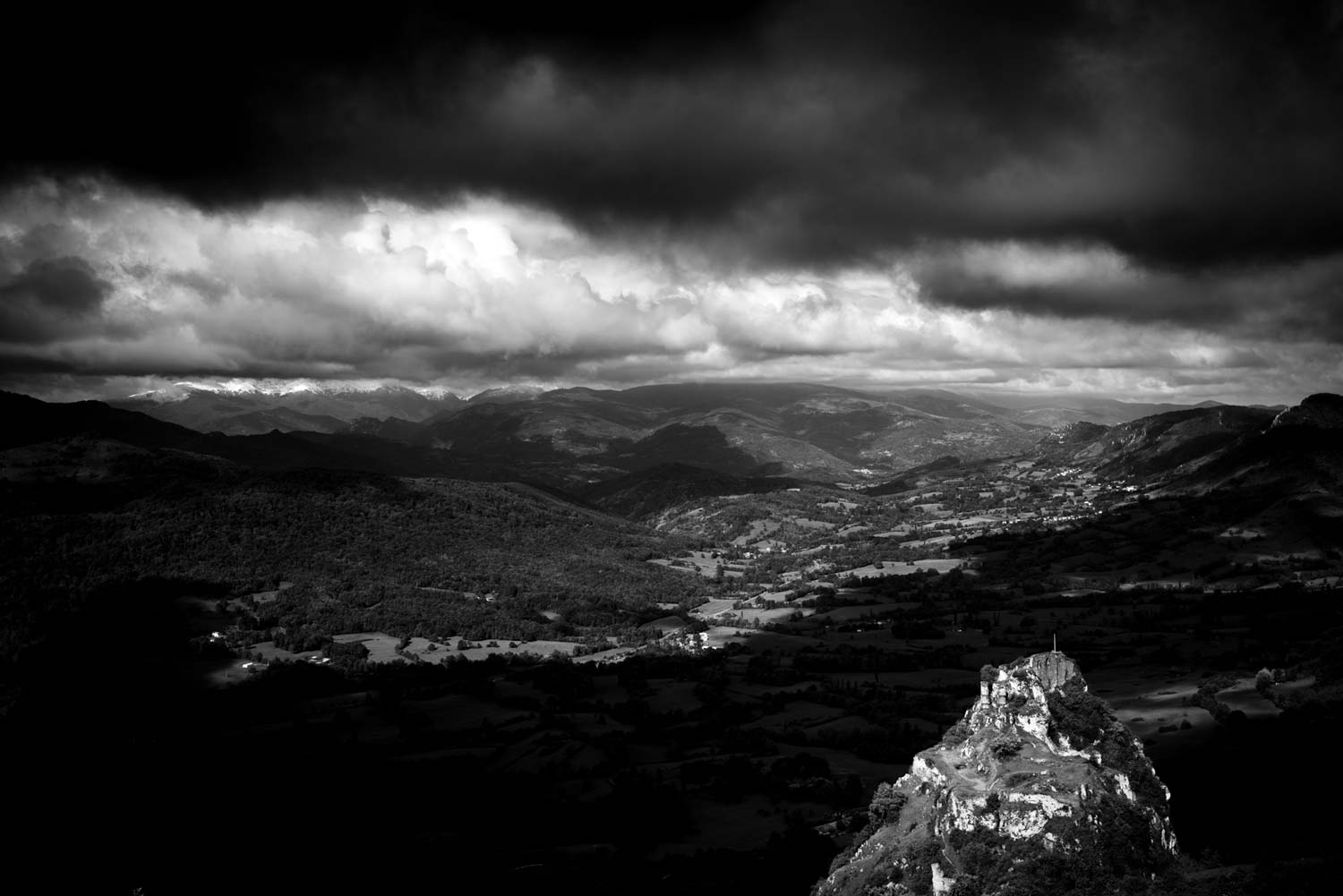 Château de Roquefixade noir & blanc